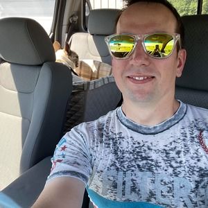 Meet your Posher, Jeremiah